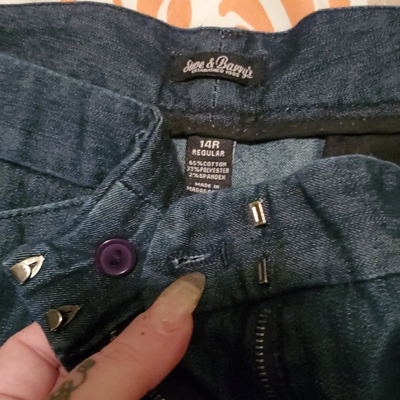 Jeans - Picture 3 of 4